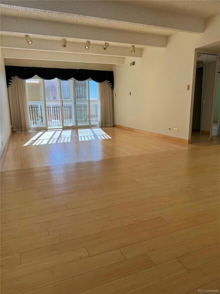 8060 E Girard Ave Unit 901, Denver, CO 80231