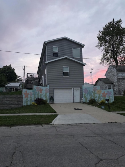 310 N Division St, Creston, IA 50801