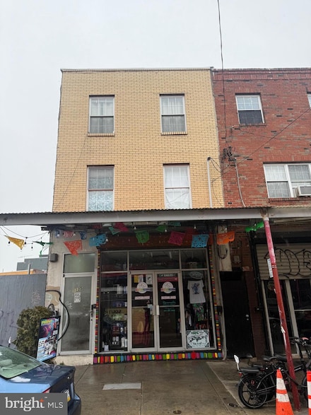 1135 S 9th St, Philadelphia, PA 19147