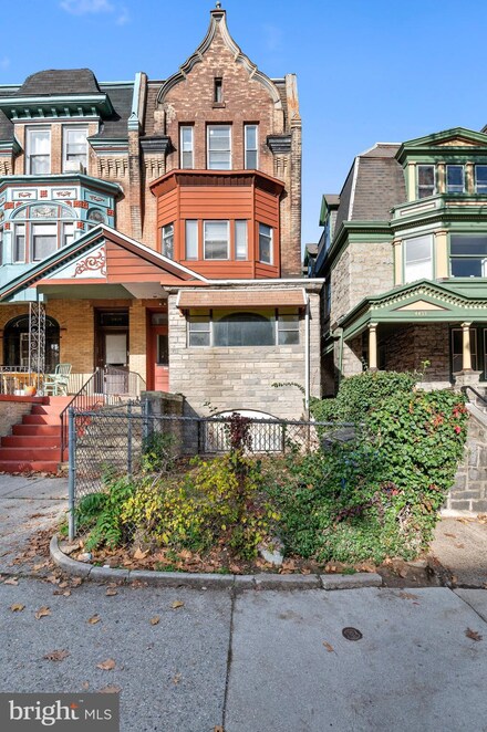 4437 Spruce St, Philadelphia, PA 19104