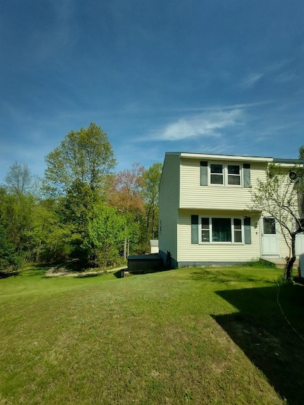42 Barretts Hill Rd, Hudson, NH 03051