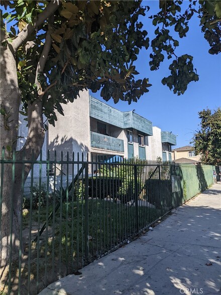 8801 Willis Ave Unit 3, Panorama City, CA 91402