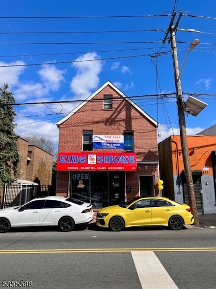 581 E 18th St, Paterson, NJ 07514