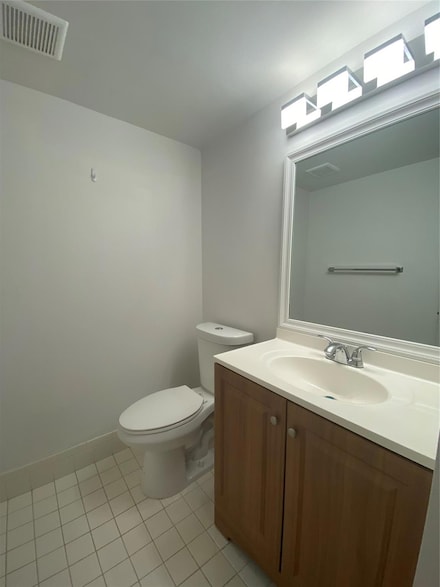 850 SW 133rd Terrace Unit 204, Pembroke Pines, FL 33027