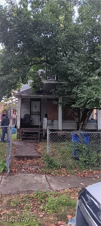 2828 E 69th St, Cleveland, OH 44104