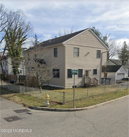 10 Spruce St, Toms River, NJ 08753