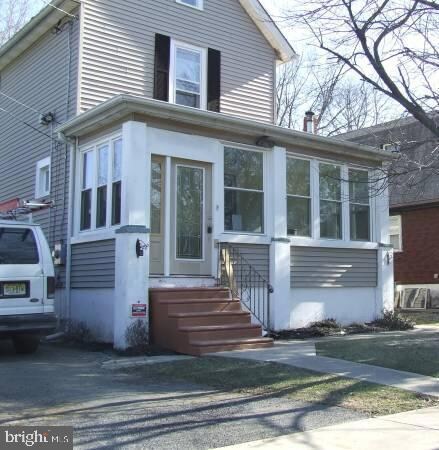 237 Chestnut St, Westville, NJ 08093