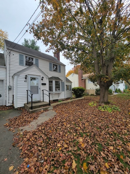 41 Clarendon Ave, West Hartford, CT 06110