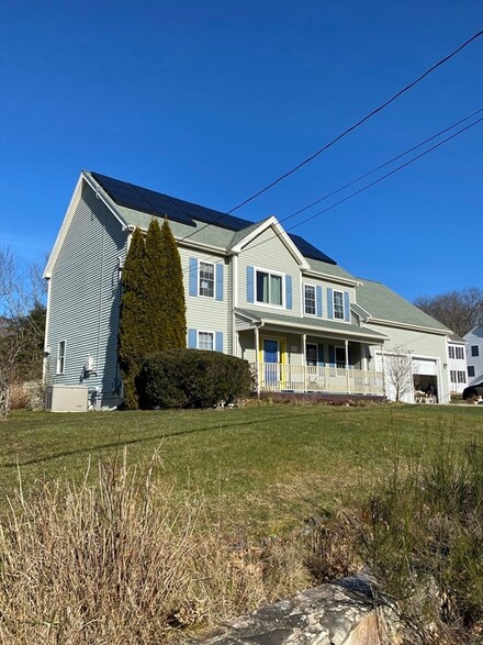 42 Laura Dr, Attleboro, MA 02703