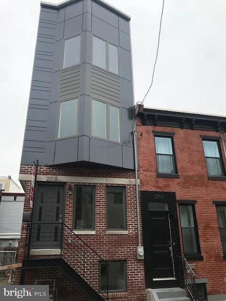2318 E Harold St, Philadelphia, PA 19125