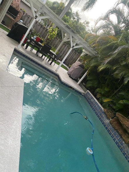 10377 Lima St, Hollywood, FL 33026