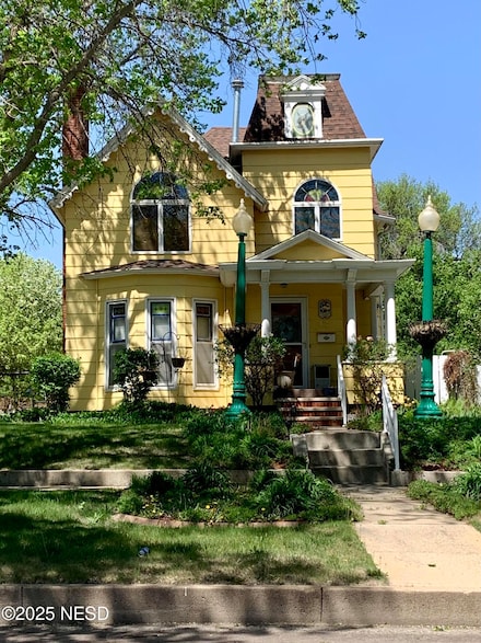67 4th Ave NW, Watertown, SD 57201