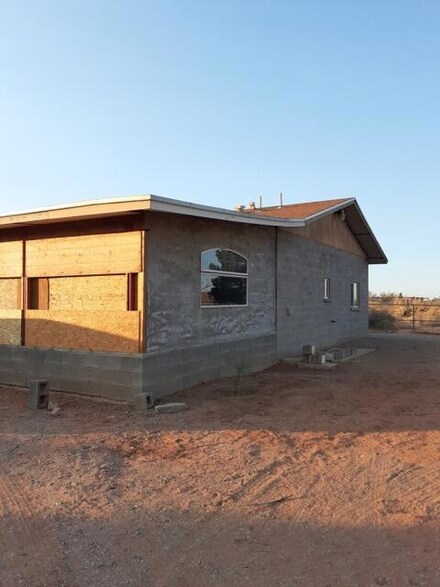 13902 Shawnee Ln, Clint, TX 79836