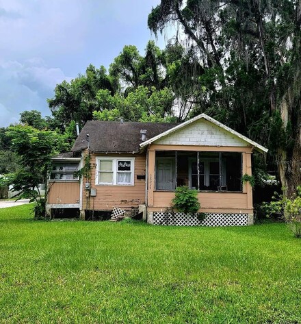 38022 Buford Ave, Dade City, FL 33525