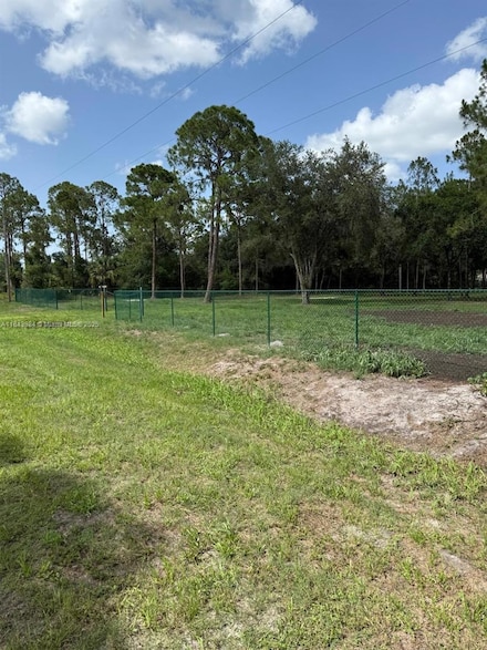 855 N Lindero St, Montura, FL 33440