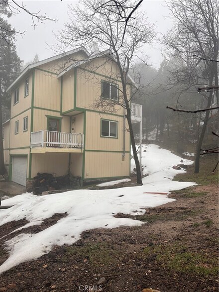 603 Old Mill Rd, Crestline, CA 92325