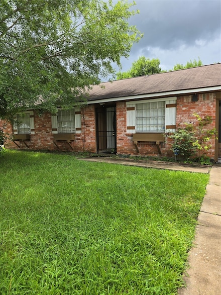 5207 Ridgeton Dr, Houston, TX 77053
