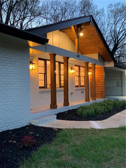 442 Mountain Park Trail, Stone Mountain, GA 30087