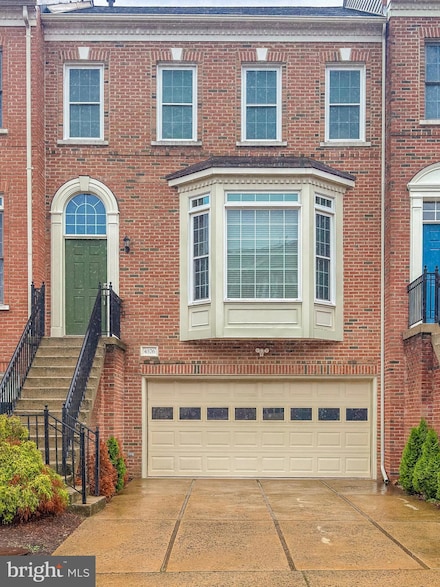 4576 Fair Valley Dr, Fairfax, VA 22033
