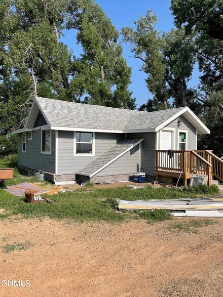 3352 160th Ave NW, East Fairview, ND 59221