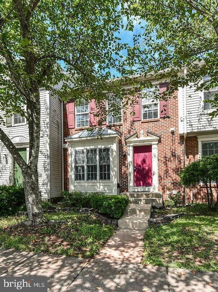 6046 Raina Dr, Centreville, VA 20120