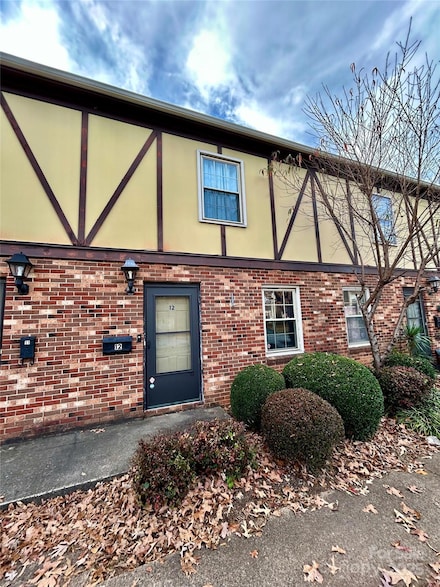 1335 12th Street Dr NW Unit 12, Hickory, NC 28601
