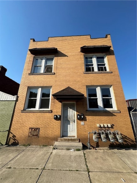 505 Broadway Ave, Mc Kees Rocks, PA 15136