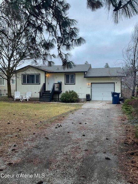1120 N Frederick St, Post Falls, ID 83854