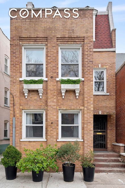 825 E 21st St, Brooklyn, NY 11210