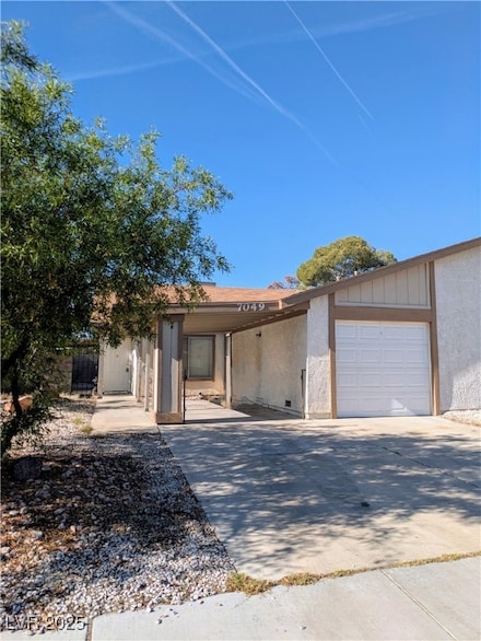 7049 Sylvan Oak Dr, Las Vegas, NV 89147