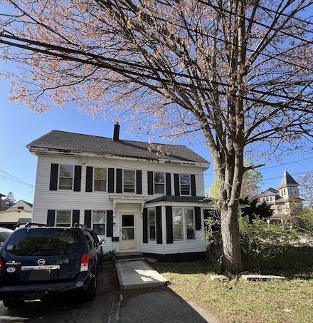1 Cottage Row Unit B, North Chelmsford, MA 01863