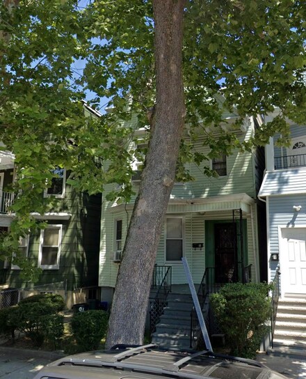96 Clerk St, Jersey City, NJ 07305