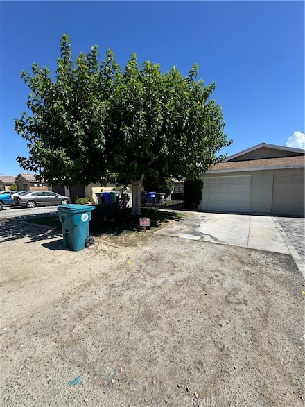 68711 Cedar Rd, Cathedral City, CA 92234