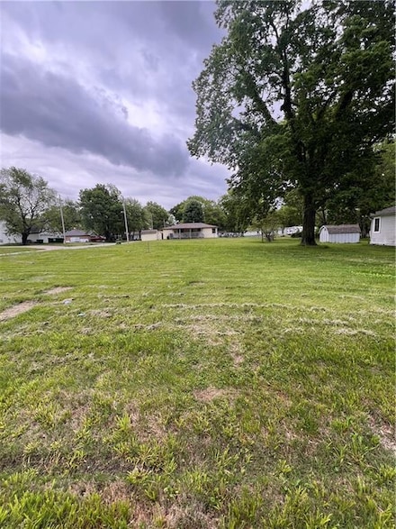725 N Kentucky Ave, Adrian, MO 64720