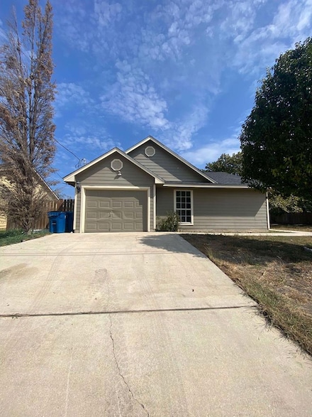111 Amelia Ct, Kerrville, TX 78028