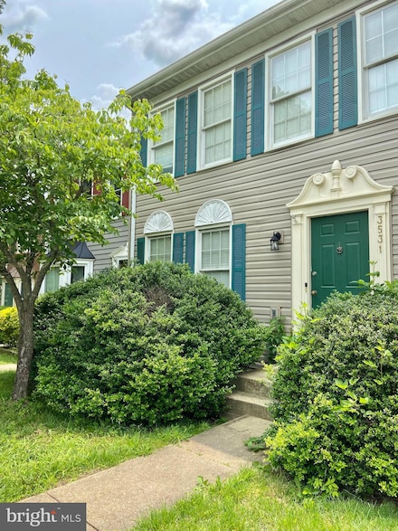 3531 Covered Bridge Ln, Woodbridge, VA 22192