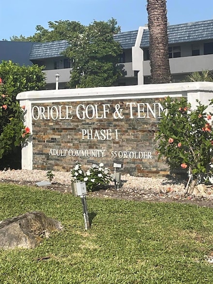 7827 Golf Circle Dr Unit 202, Margate, FL 33063
