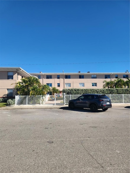 6700 Sunset Way Unit 206, Saint Pete Beach, FL 33706