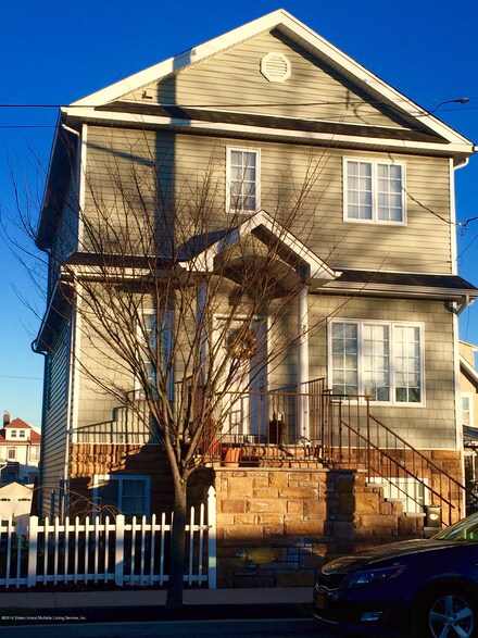 295 Trantor Place, Staten Island, NY 10302