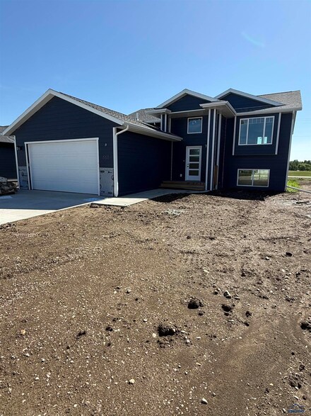 668 Eagle Ct, Box Elder, SD 57719