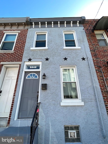 2545 Tulip St, Philadelphia, PA 19125