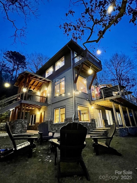 425 Flat Top Mountain Rd, Fairview, NC 28730