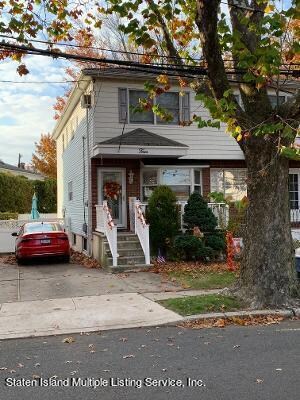 4 Benton Ave, Staten Island, NY 10305