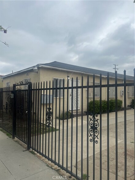 1480 Chestnut Ave, Long Beach, CA 90813