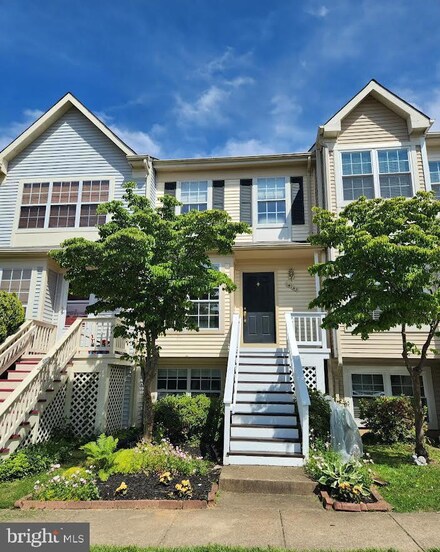 14141 Autumn Cir, Centreville, VA 20121