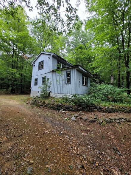 93 Union Rd, Northfield, NH 03276