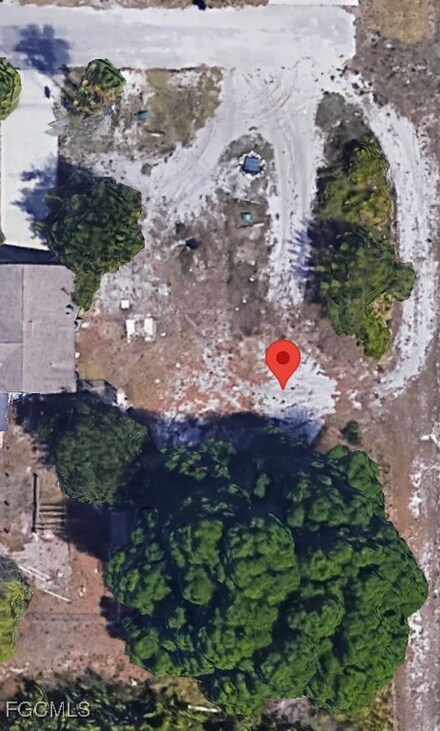 3101 8th St W, Lehigh Acres, FL 33971
