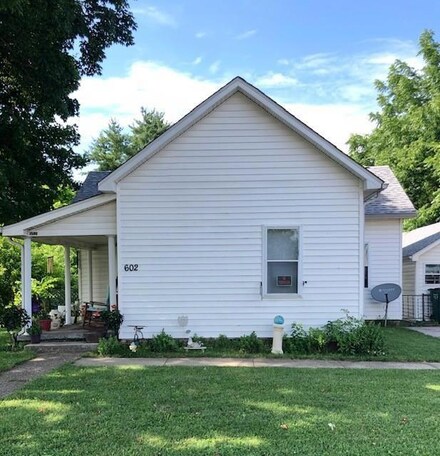 602 E Thompson St, Edinburgh, IN 46124