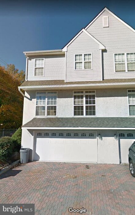 201 Debaptiste Ln, West Chester, PA 19382