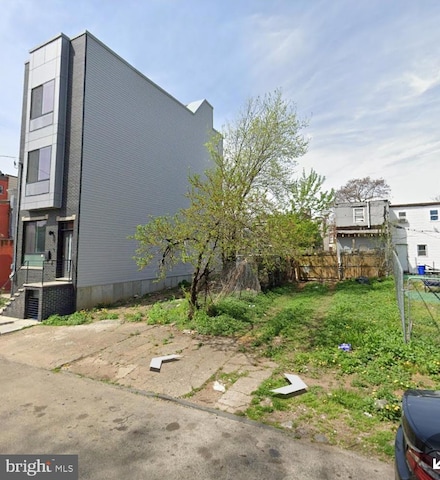 2404 N 3rd St, Philadelphia, PA